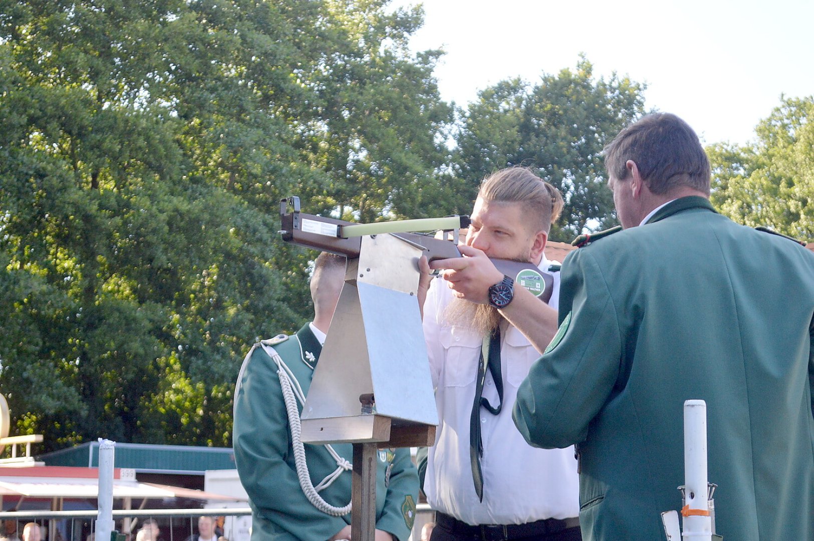 Königsschießen in Völlenerkönigsfehn - Bild 1