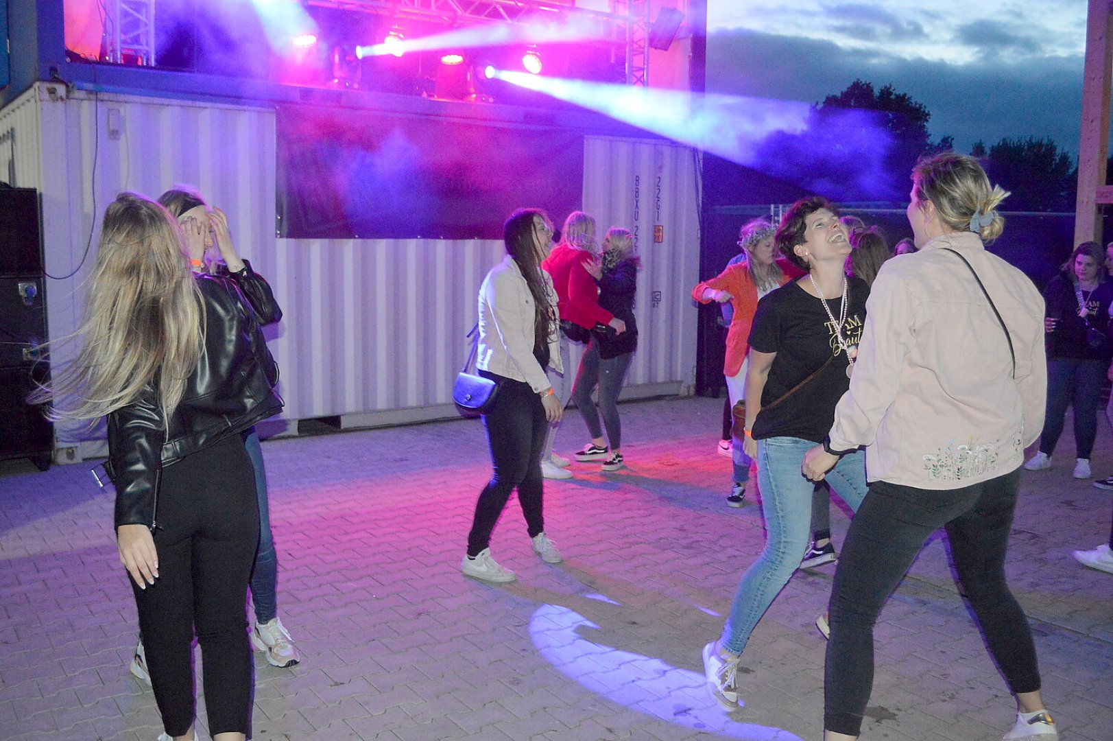 Extreme Summerparty im Moor-Event-Center in Rhaudermoor - Bild 2