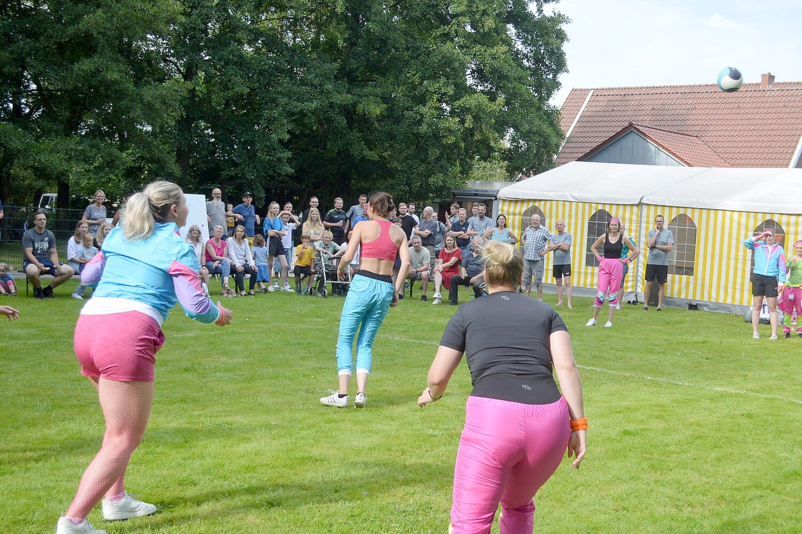 Erste Bilder vom Dorffest Backemoor - Bild 6