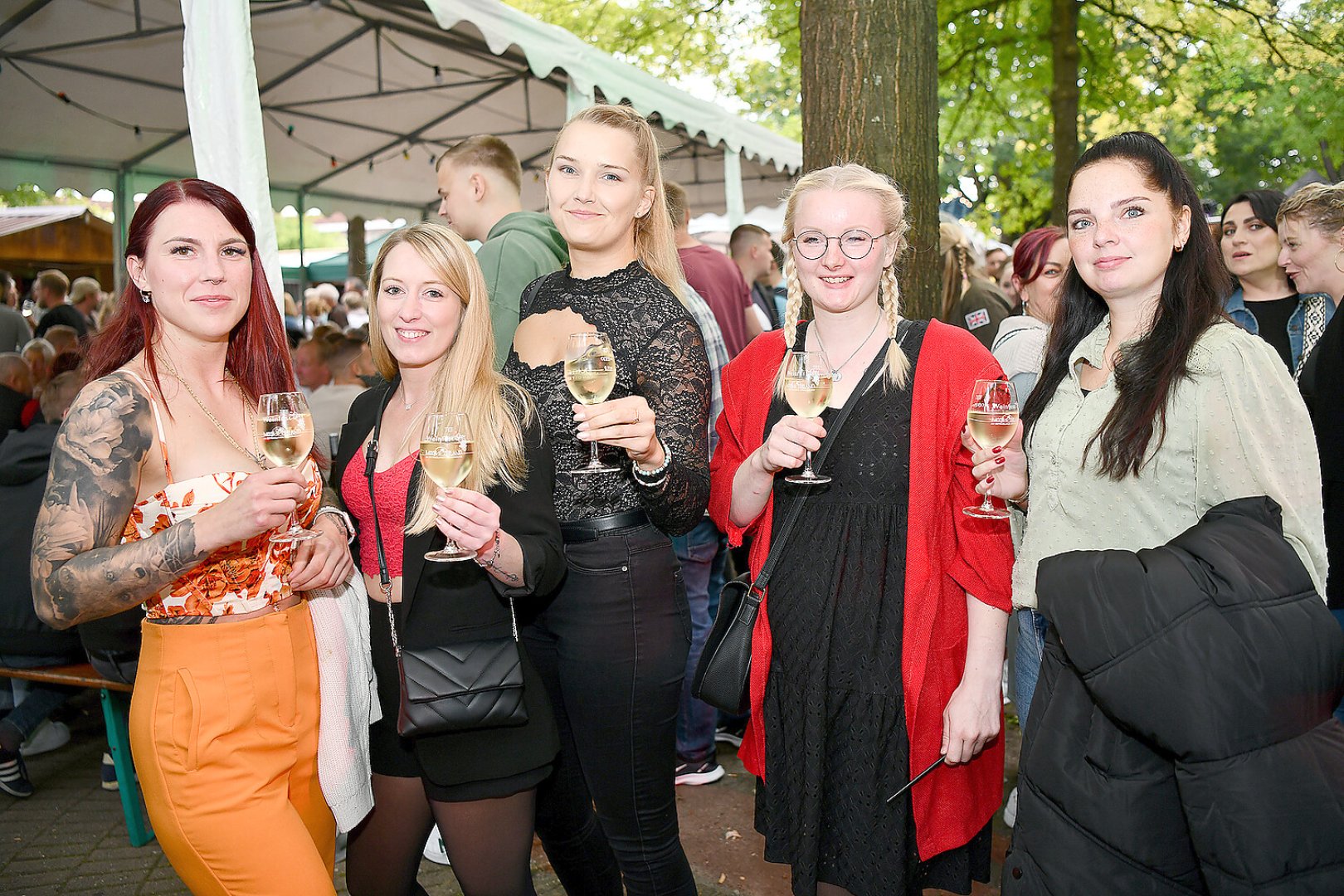 Das Weinfest in Moormerland war gut besucht  - Bild 18