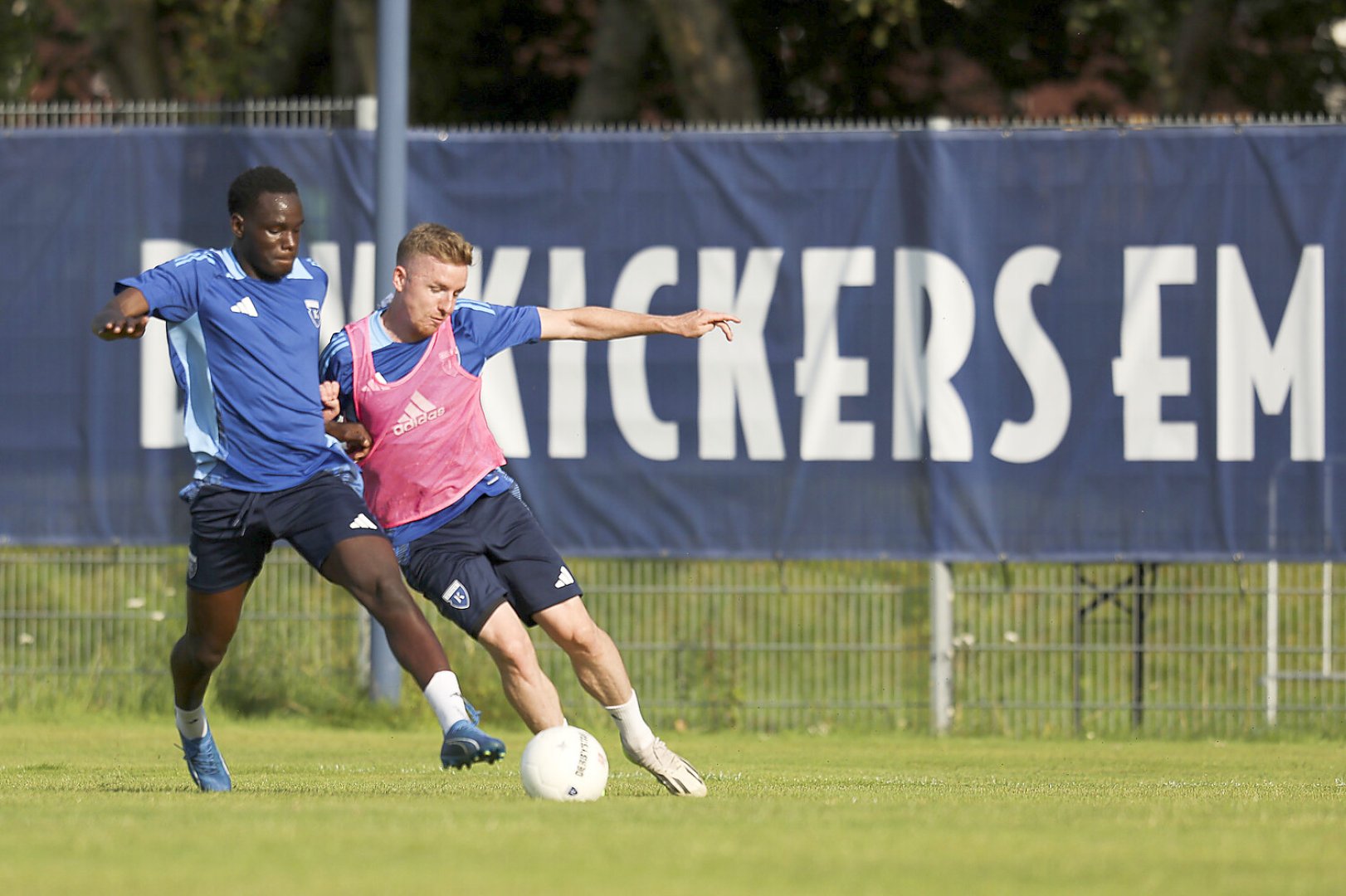 Kickers Emden im Training - Bild 10