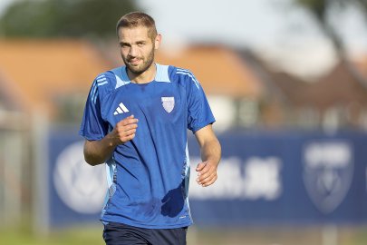 Kickers Emden im Training - Bild 12