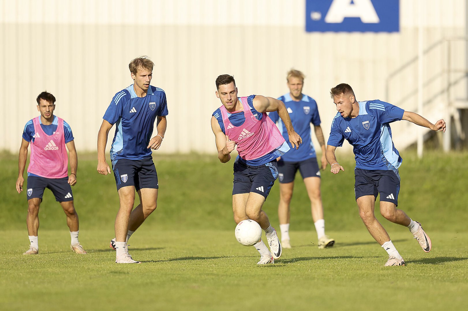 Kickers Emden im Training - Bild 17