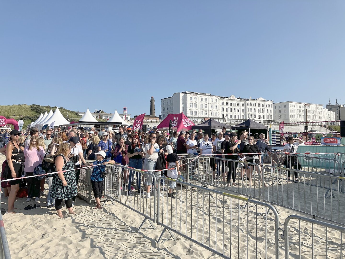 Silbermond bei den Beach Days Borkum 2024 - Bild 9