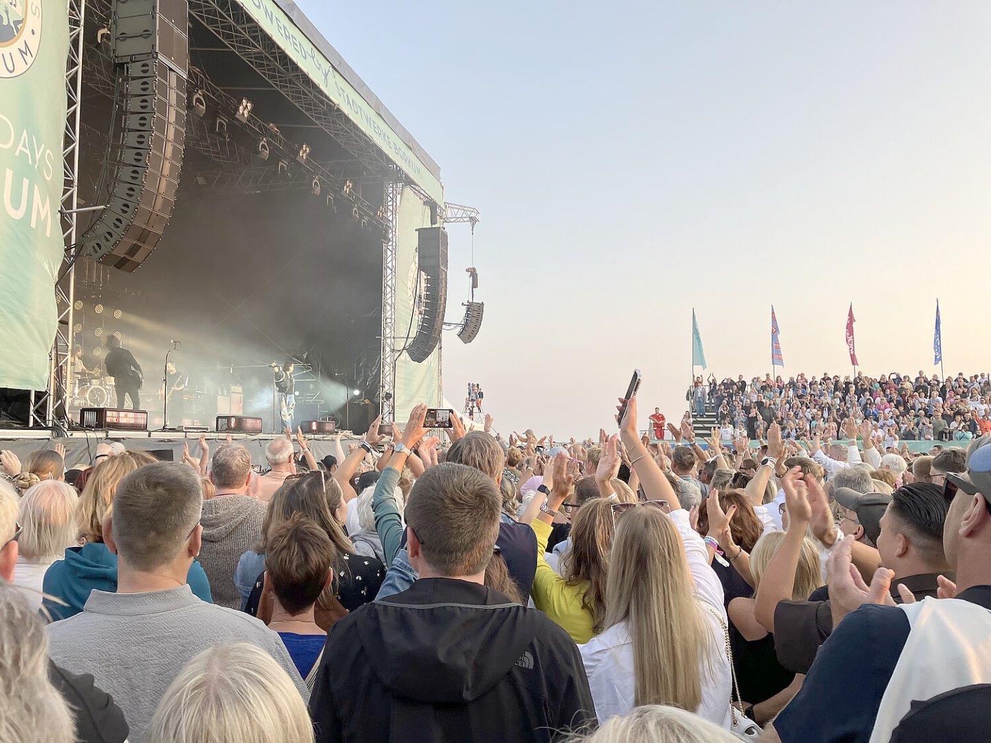 Silbermond bei den Beach Days Borkum 2024 - Bild 18