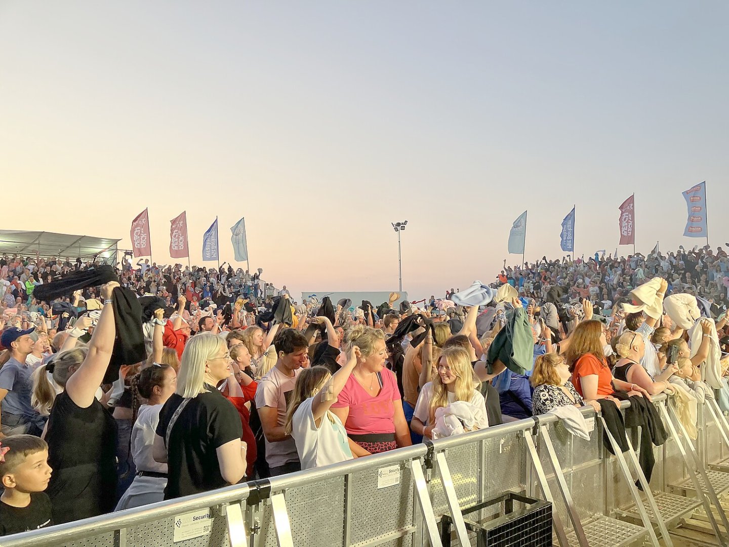 Silbermond bei den Beach Days Borkum 2024 - Bild 27