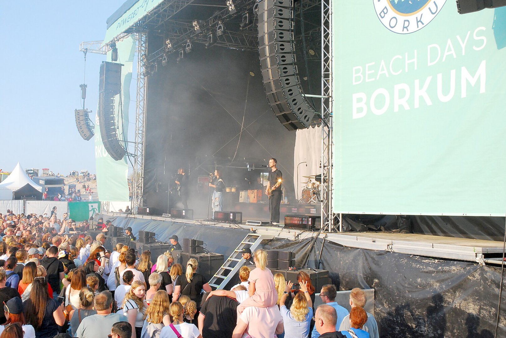 Silbermond bei den Beach Days Borkum 2024 - Bild 40