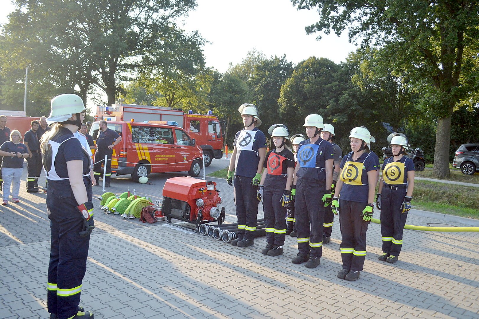 Feuerwehren stellten ihr Können unter Beweis - Bild 2