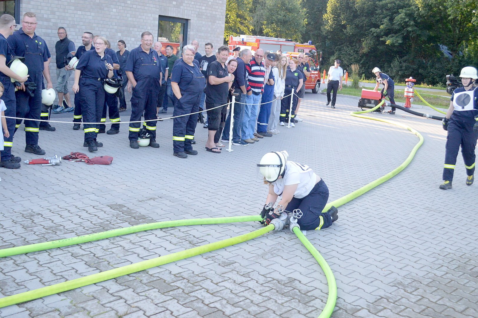 Feuerwehren stellten ihr Können unter Beweis - Bild 6