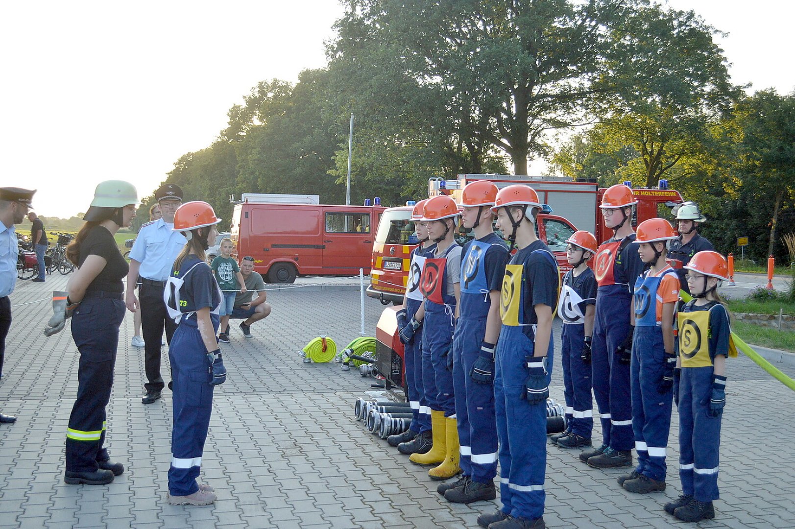 Feuerwehren stellten ihr Können unter Beweis - Bild 14