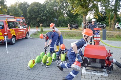 Feuerwehren stellten ihr Können unter Beweis - Bild 26