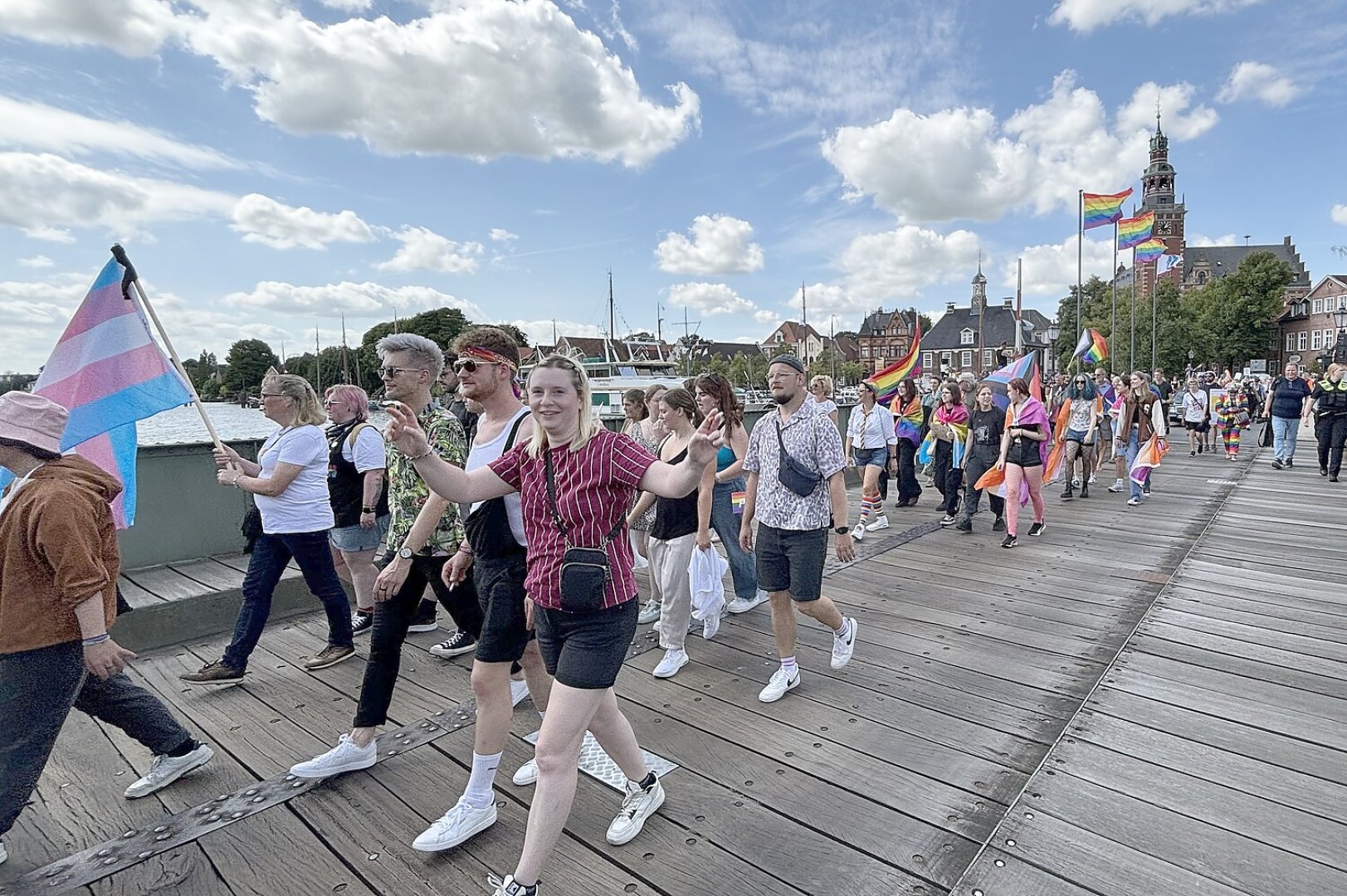 Der CSD in Leer 2024 - Bild 1