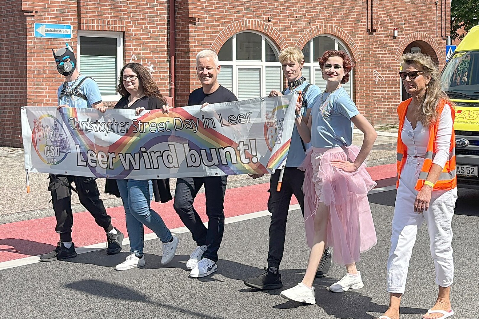 Der CSD in Leer 2024 - Bild 9