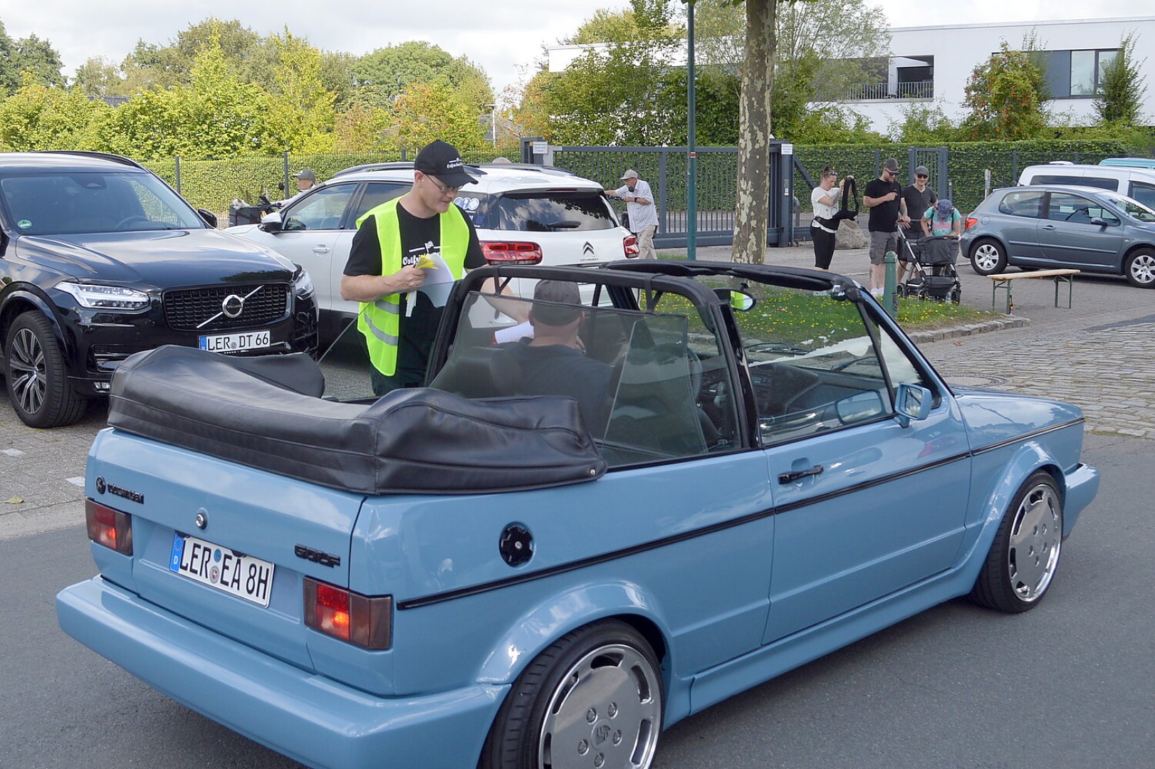 Oldtimer-Treffen in Rhauderfehn - Bild 2