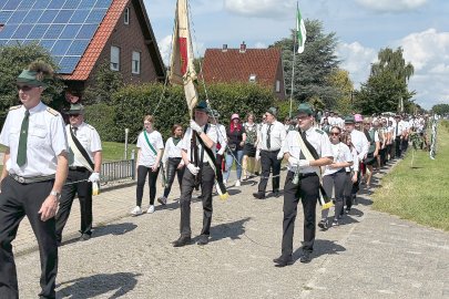 Umzug durch Ostrhauderfehn - Bild 12