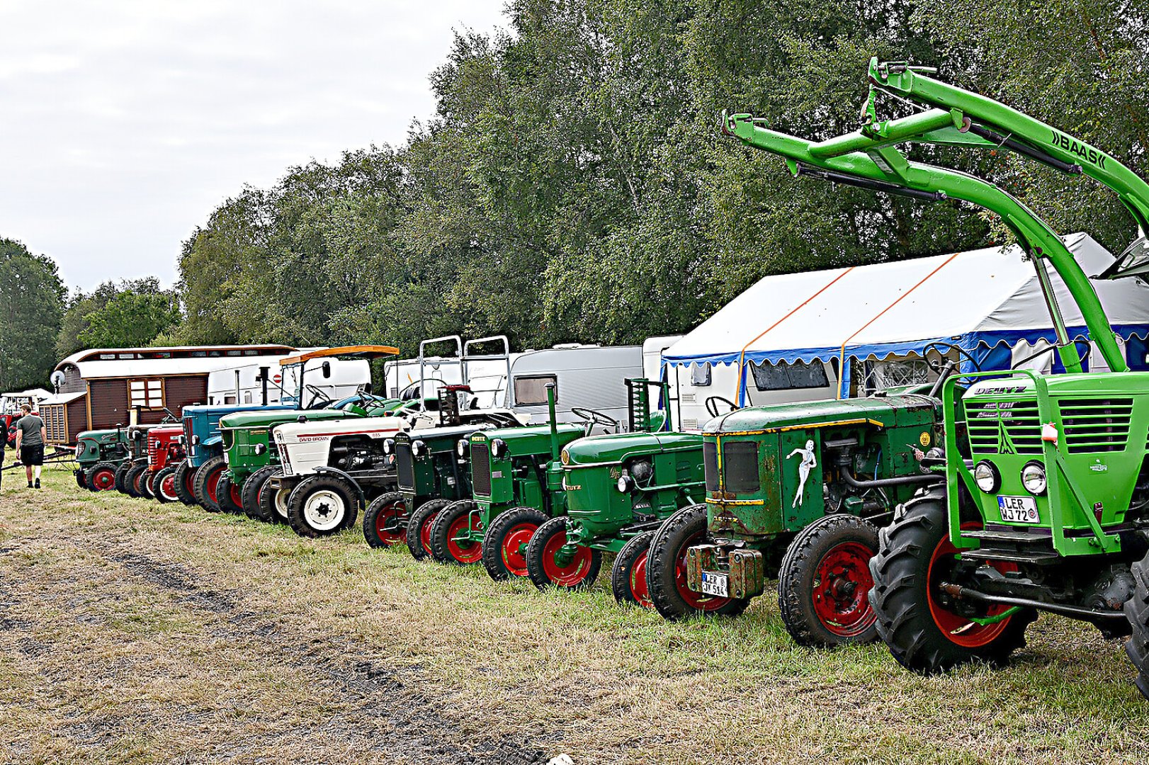 Oldtimertreffen in Veenhusen hat begonnen - Bild 21