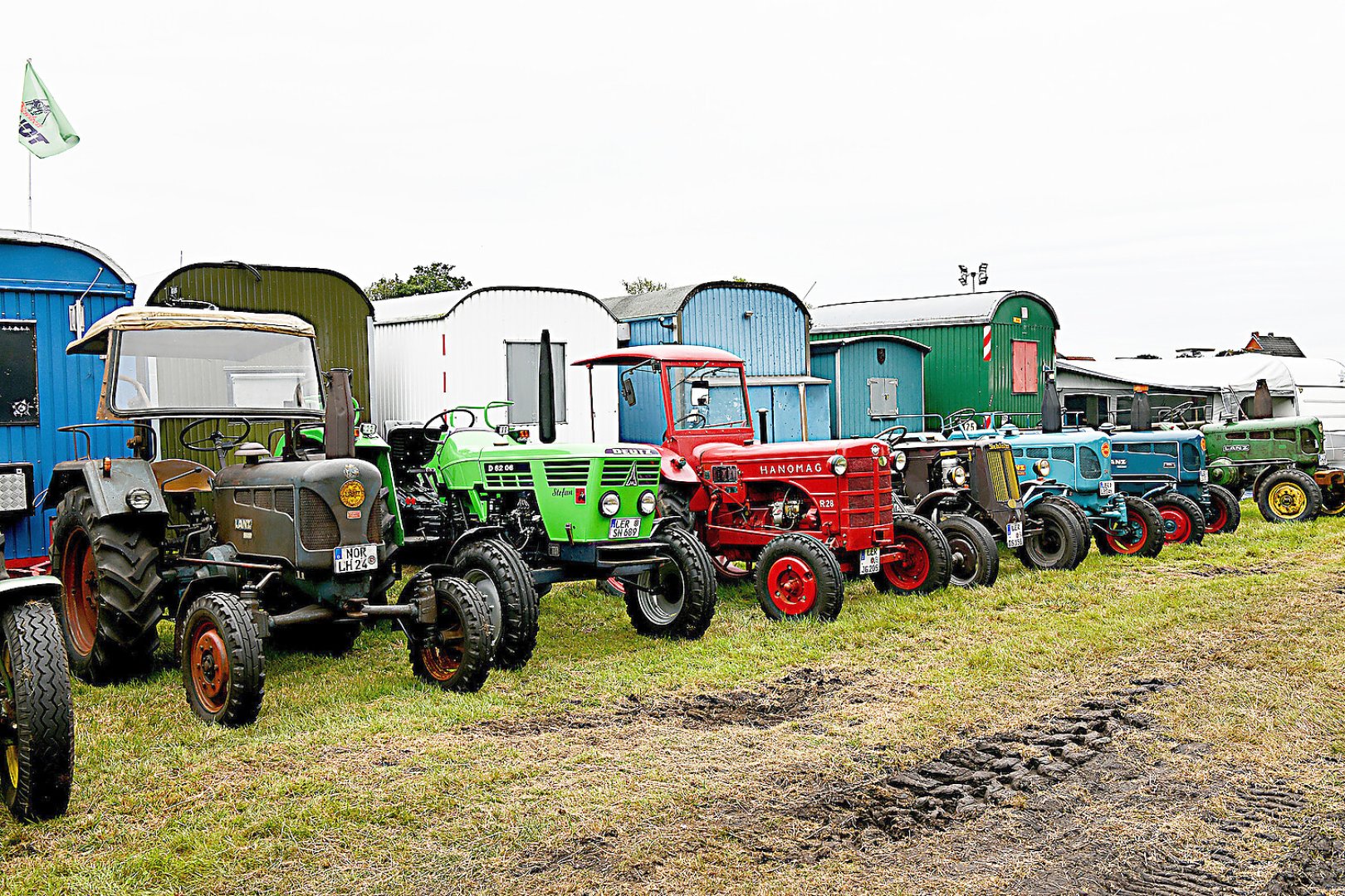 Oldtimertreffen in Veenhusen hat begonnen - Bild 42