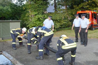 Schnelligkeit war bei den Feuerwehrleuten gefragt - Bild 7