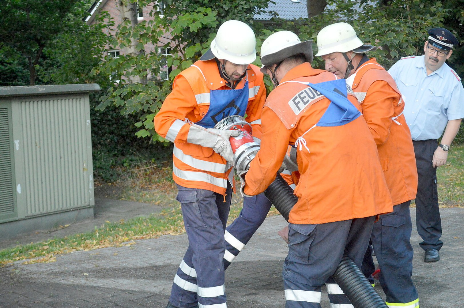 Schnelligkeit war bei den Feuerwehrleuten gefragt - Bild 22