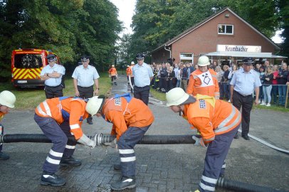 Schnelligkeit war bei den Feuerwehrleuten gefragt - Bild 26