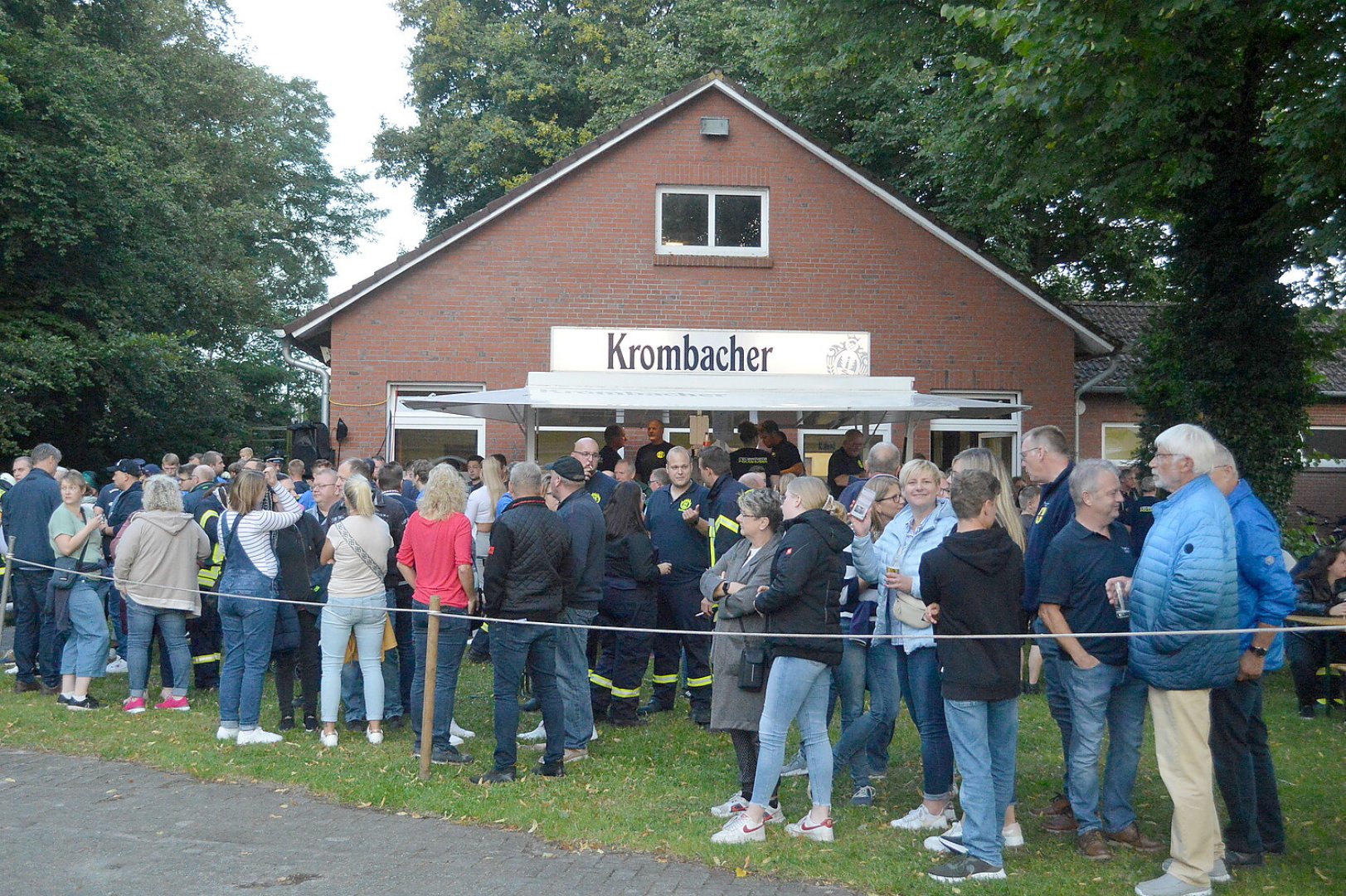 Schnelligkeit war bei den Feuerwehrleuten gefragt - Bild 29