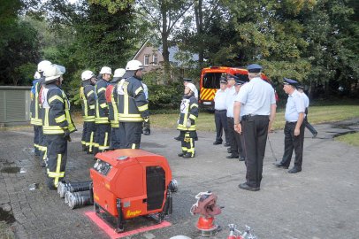 Schnelligkeit war bei den Feuerwehrleuten gefragt - Bild 31