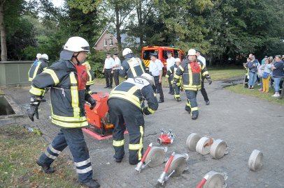 Schnelligkeit war bei den Feuerwehrleuten gefragt - Bild 37