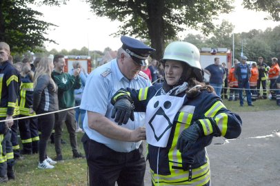 Schnelligkeit war bei den Feuerwehrleuten gefragt - Bild 44