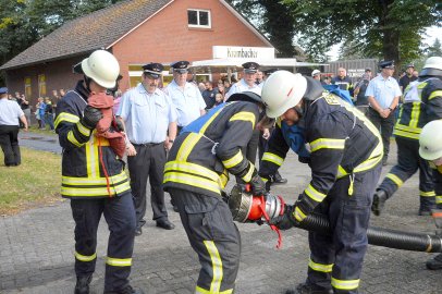 Schnelligkeit war bei den Feuerwehrleuten gefragt - Bild 60