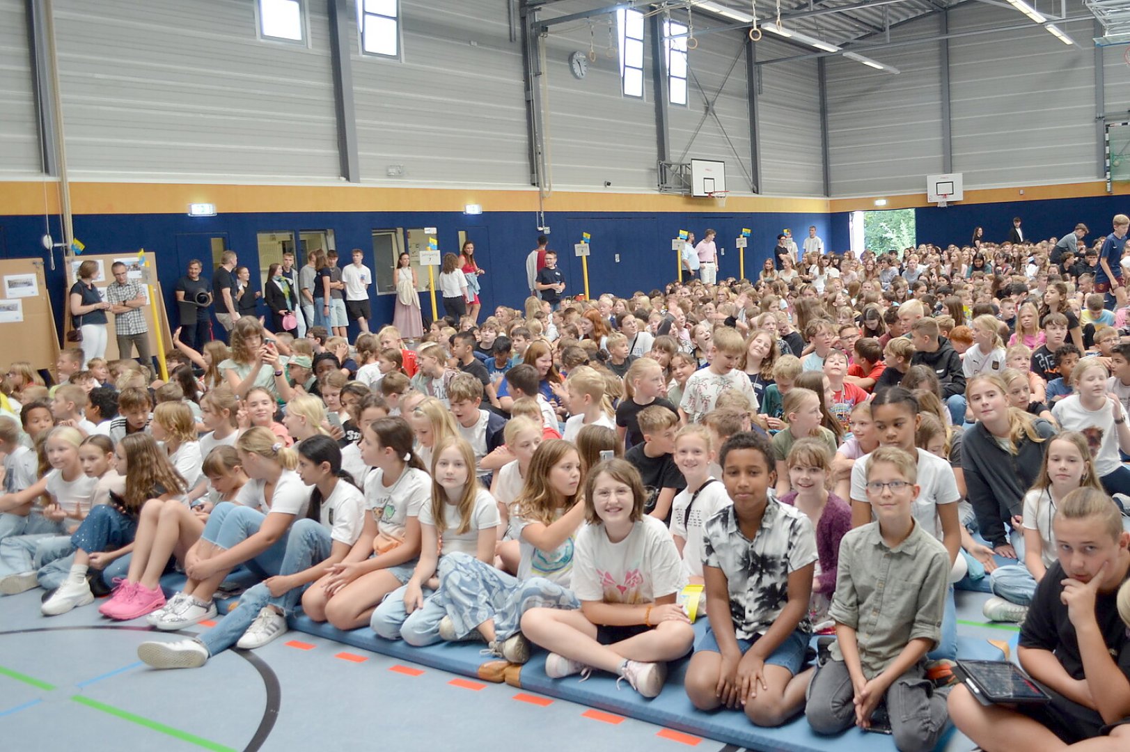 Festakt am Gymnasium in Rhauderfehn - Bild 1