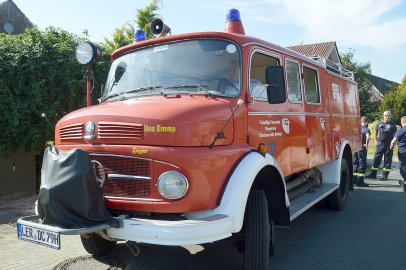 Tolle Stimmung auf den 27 Erntewagen - Bild 18