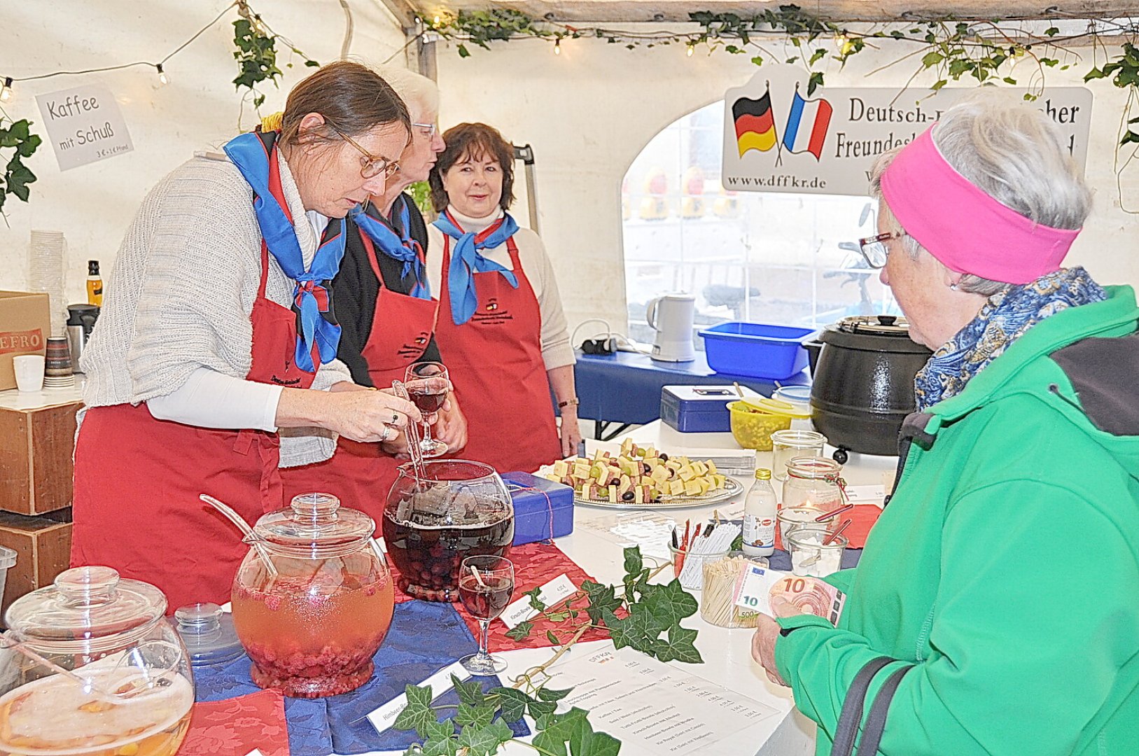 Die Bilder vom Weinfest in Weener - Bild 7