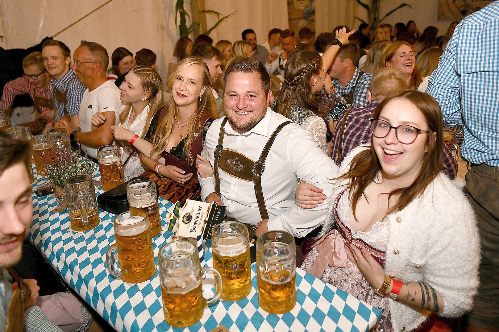 Die Fotos vom Oktoberfest in Veenhusen Teil 2 - Bild 16