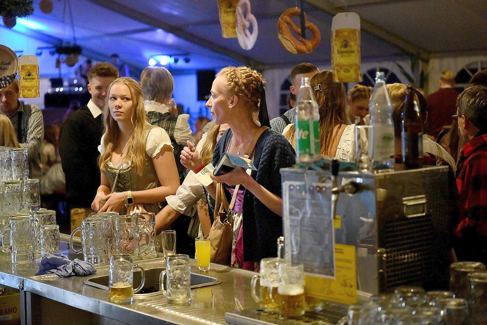 Die Fotos vom Oktoberfest in Veenhusen Teil 3 - Bild 6