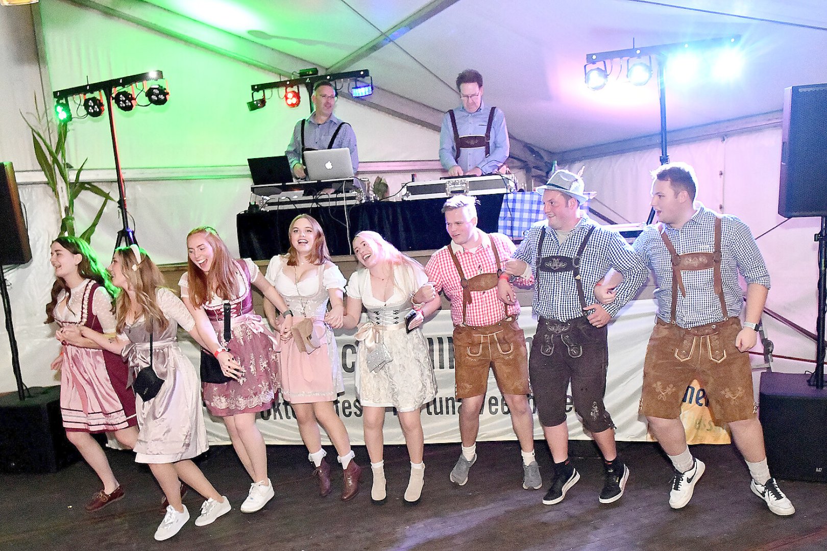 Die Fotos vom Oktoberfest in Veenhusen Teil 3 - Bild 21