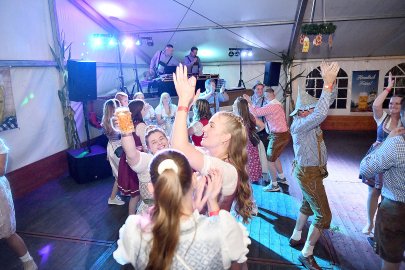 Die Fotos vom Oktoberfest in Veenhusen Teil 3 - Bild 24