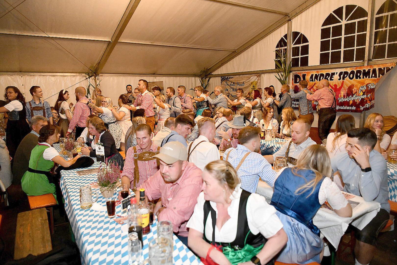 Die Fotos vom Oktoberfest in Veenhusen Teil 3 - Bild 37