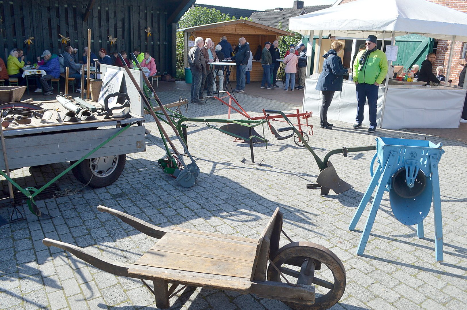 Herbstmarkt mit Dreschfest bei der Mühle - Bild 20