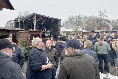 Erfolgreicher Weihnachtsmarkt in Ostrhauderfehn - Bild 6