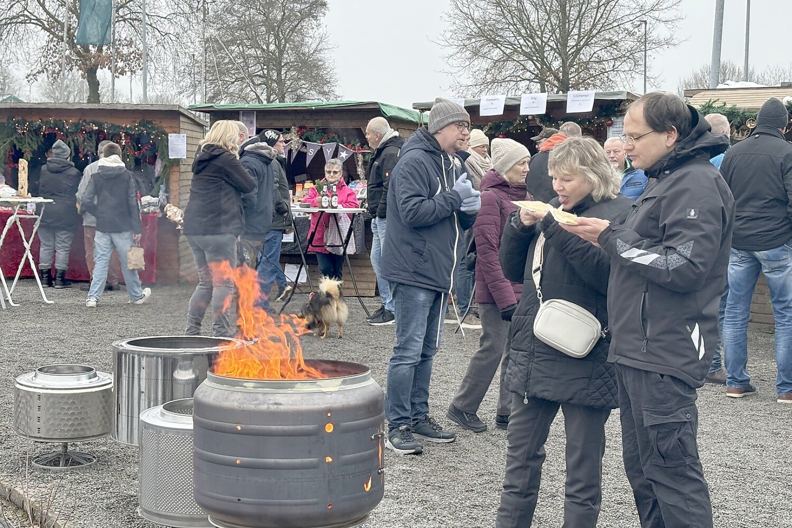 Erfolgreicher Weihnachtsmarkt in Ostrhauderfehn - Bild 22