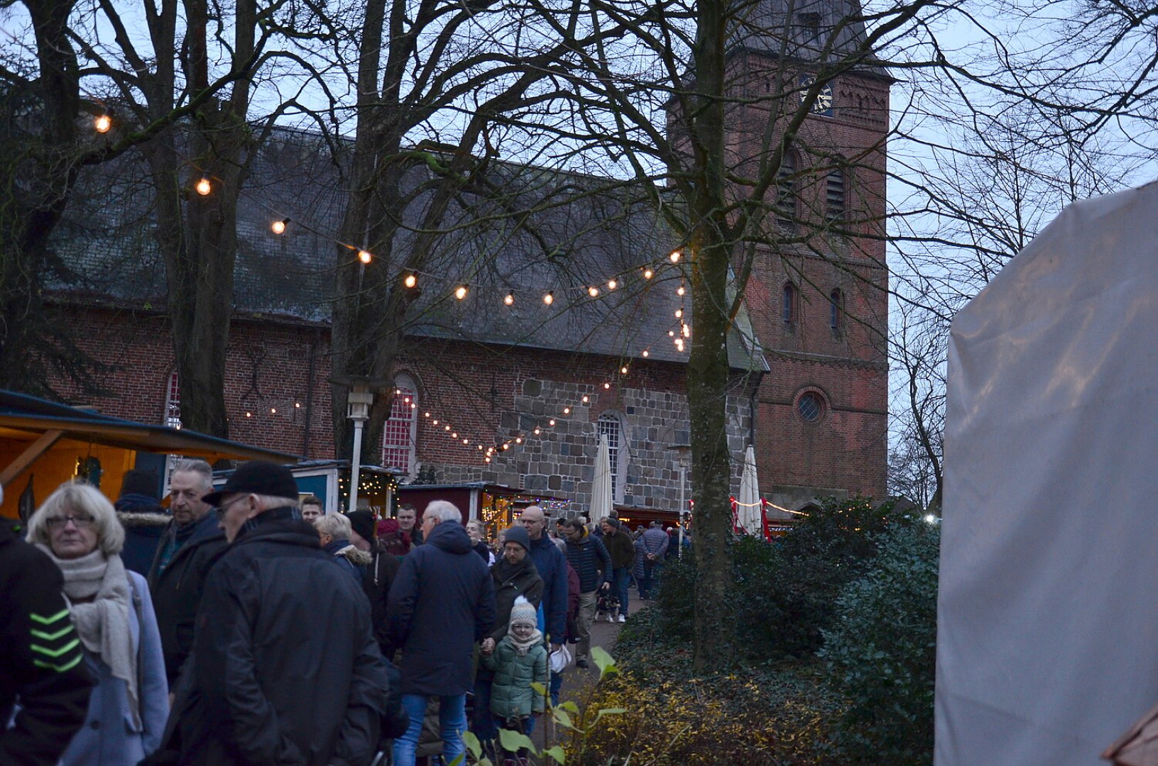 Weihnachtsmarkt in Remels - Bild 1