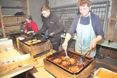 Zehn Bräter an der Mühle in Logabirum - Bild 4