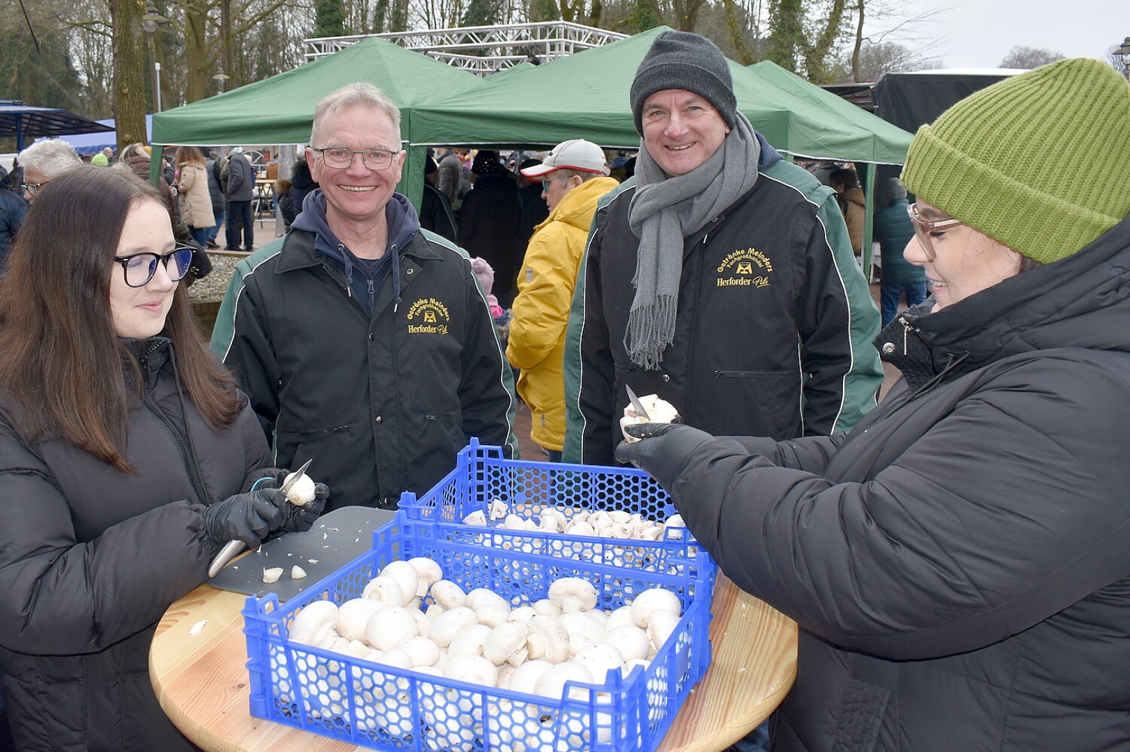 Wintermarkt in Ostrhauderfehn - Bild 1