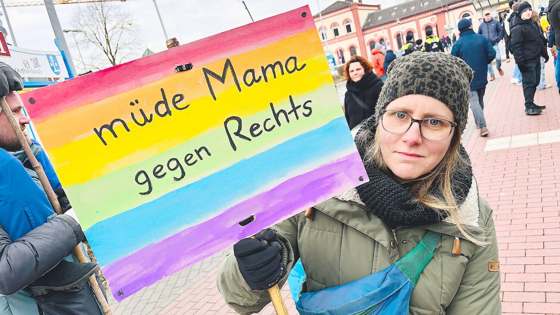 Mehr als 1500 Menschen bei Demonstration in Leer - Bild 2