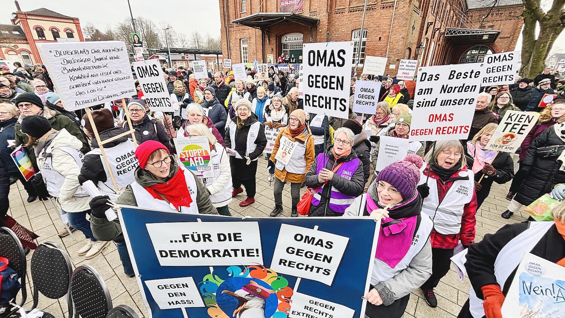 Mehr als 1500 Menschen bei Demonstration in Leer - Bild 37