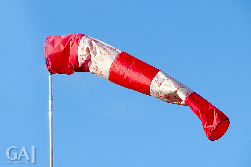 Wetterdienst warnt vor Sturm in Ostfriesland - General ...