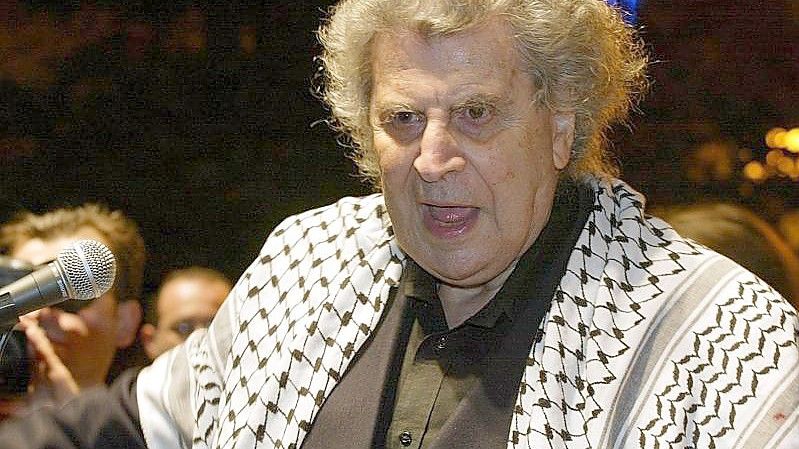 Der griechische Komponist Mikis Theodorakis ist tot. Foto: Louisa Gouliamaki/epa/dpa