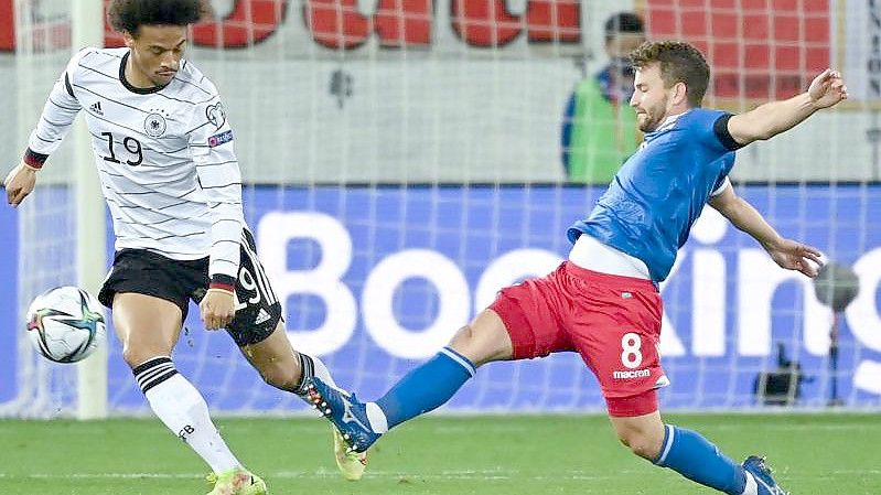 Zeigte eine ansprechende Partie gegen Liechtenstein: Leroy Sané (l). Foto: Sven Hoppe/dpa