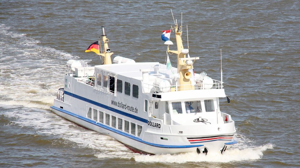 Die „MS Dollard“ ist auf der Ems unterwegs. Foto: Henk Zuur