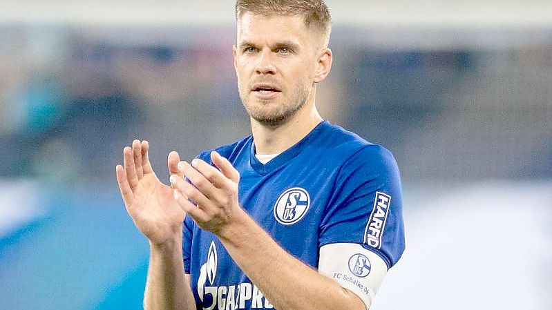 Simon Terodde hat mit seinem 153. Tor den Torrekord der 2. Liga von Dieter Schatzschneider eingestellt. Foto: Bernd Thissen/dpa